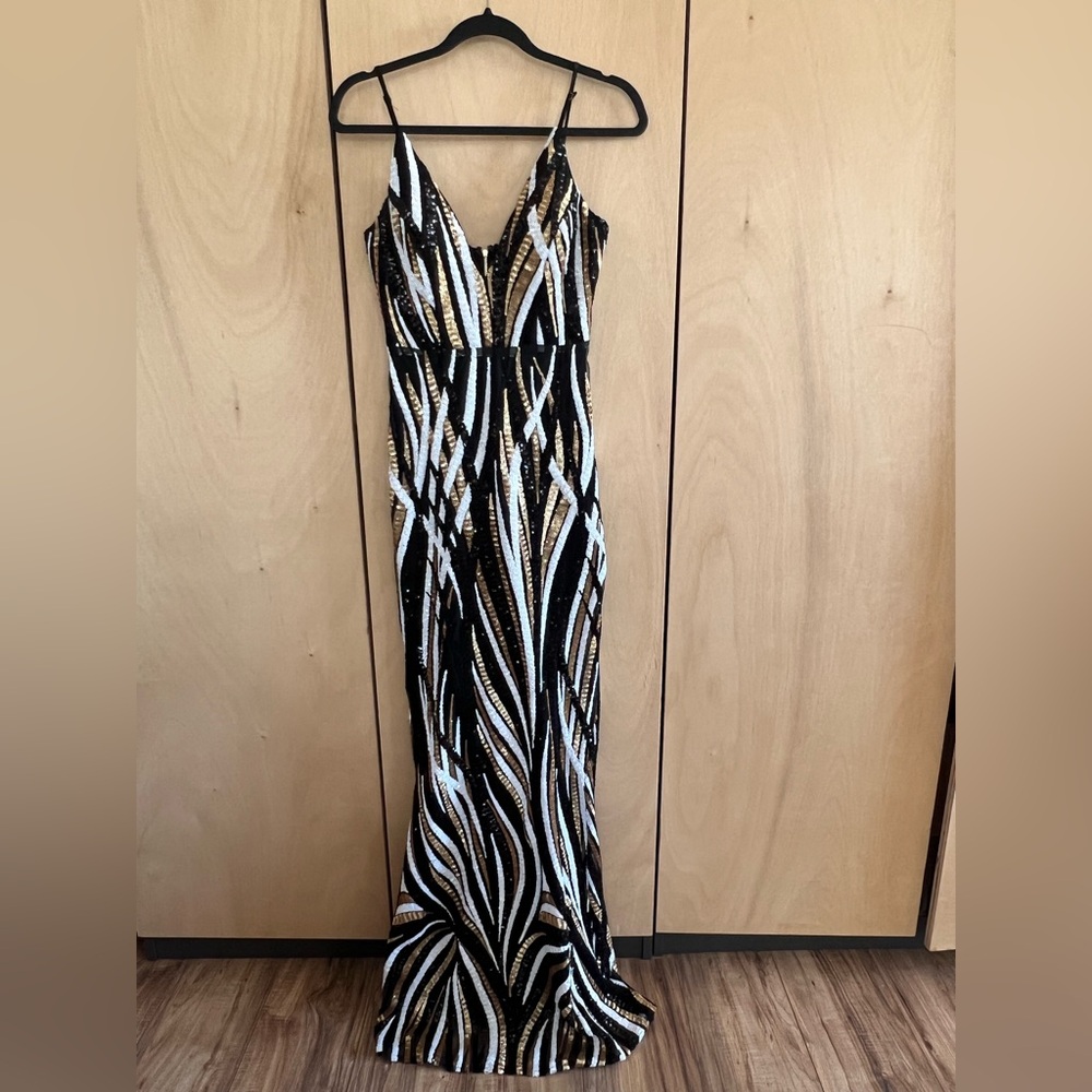 Elegant Black and Gold Evening Gown